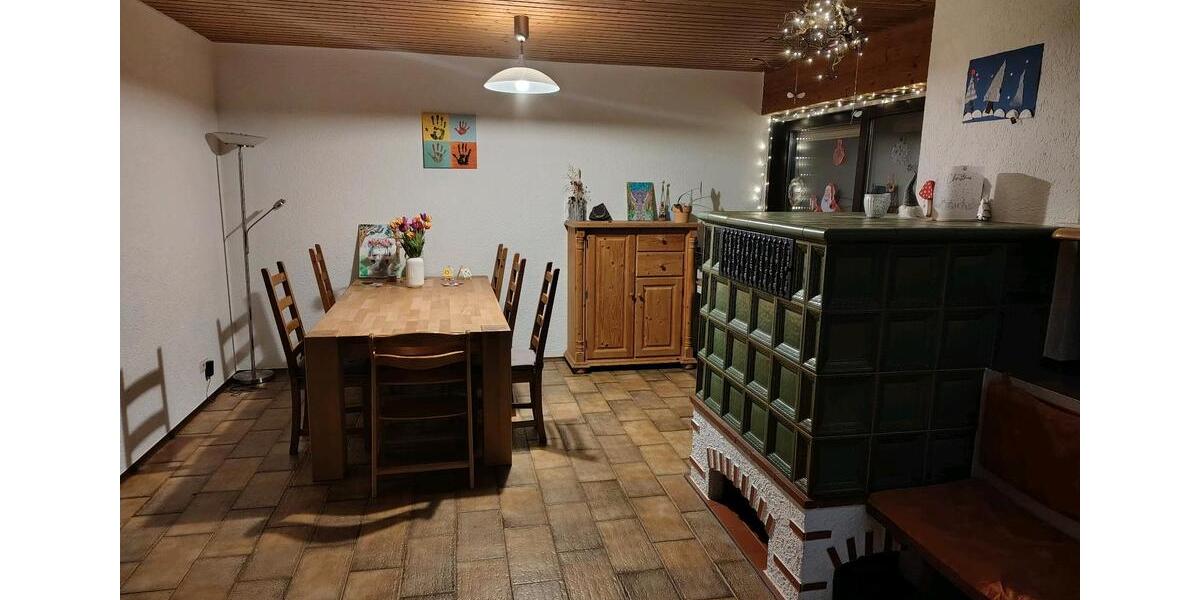 Reihenhaus Bretten - 4.5 Zimmer, 140 m&sup2;, 1.400&euro; | Angebot:24565196