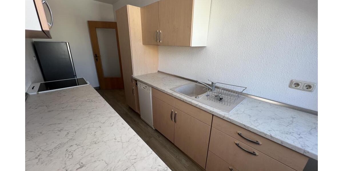 Wohnen mit Wohlfühlfaktor! Charmante 3-Raum-DG-Wohnung in Gera-Pforten mit Küchenzeile - Dachgeschoßwohnung Gera Ostviertel | Angebot:26335228