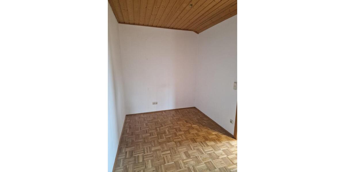 Etagenwohnung Maxhütte-Haidhof Haidhof - 2 Zimmer, 70 m&sup2;, 700&euro; | Angebot:25321414