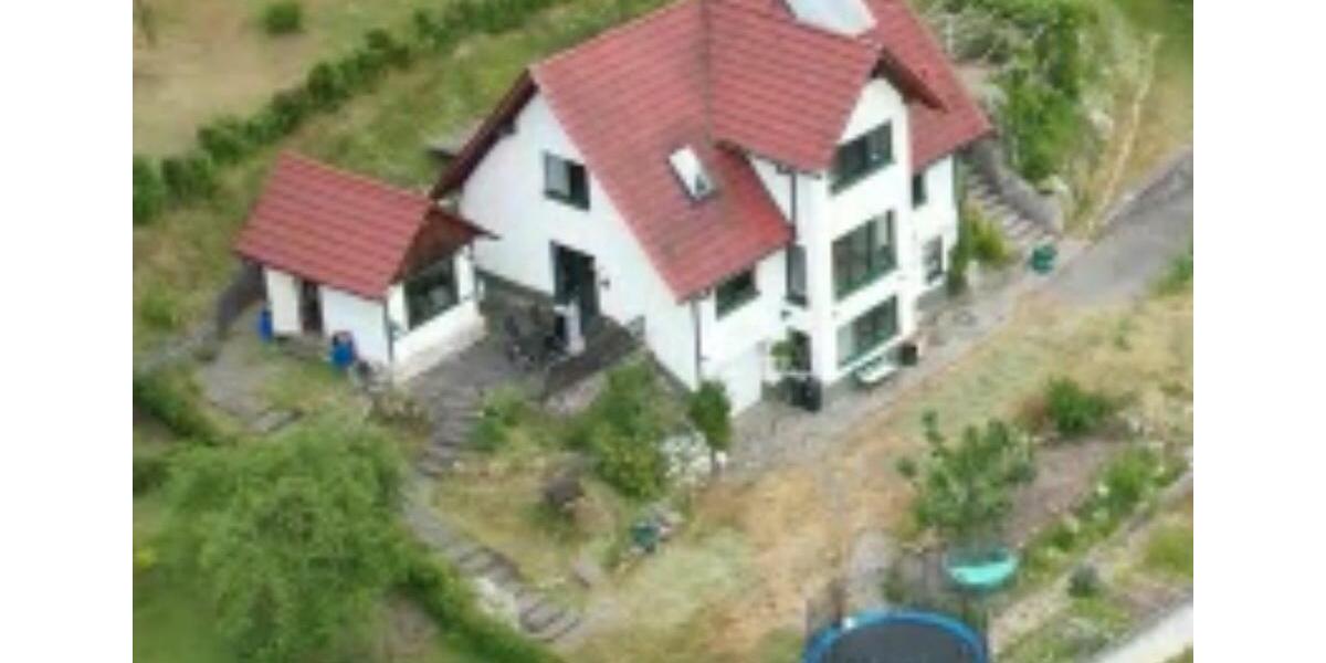 Einfamilienhaus Schmalkalden - 9 Zimmer, 137 m&sup2;, 324.000&euro; | Angebot:26934364