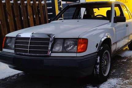 Mercedes-Benz 200 248.000 km 1.500 &euro; Bonn 53121