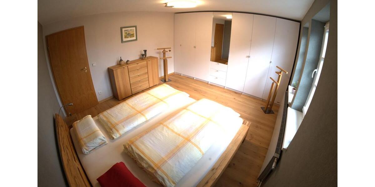 Etagenwohnung Eschershausen - 5 Zimmer, 156 m&sup2;, 230.000&euro; | Angebot:26563329