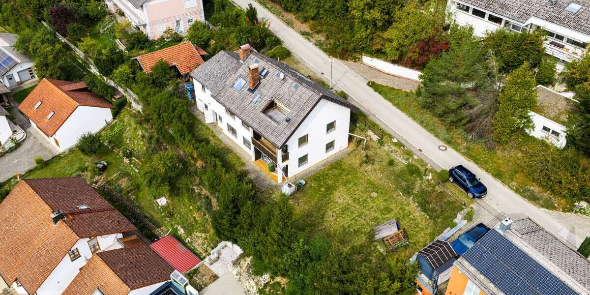 Einfamilienhaus Kinding - 9 Zimmer, 230 m&sup2;, 265.000&euro; | Angebot:27477755