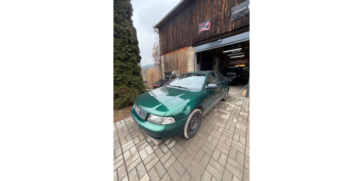 Audi A4 272.530 km 999 &euro; Gohrisch 01824