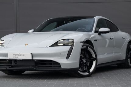 Porsche Taycan 21.390 km 78.900 € Hamburg 22143