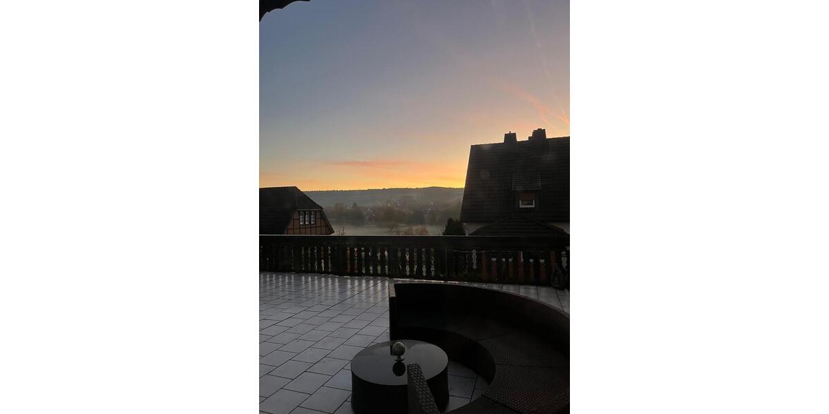 Großzügiges 330 qm Zweifamilienhaus mit Mansarde und Kamin 6 zimmer