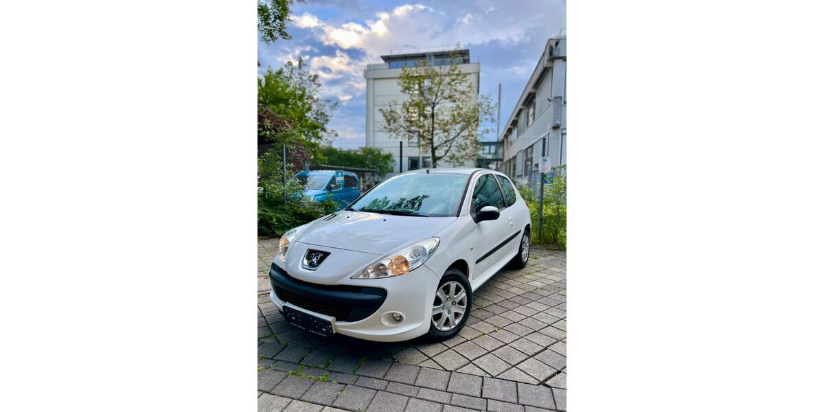 Peugeot 206 112.800 km 1.990 &euro; Rosenheim 83026