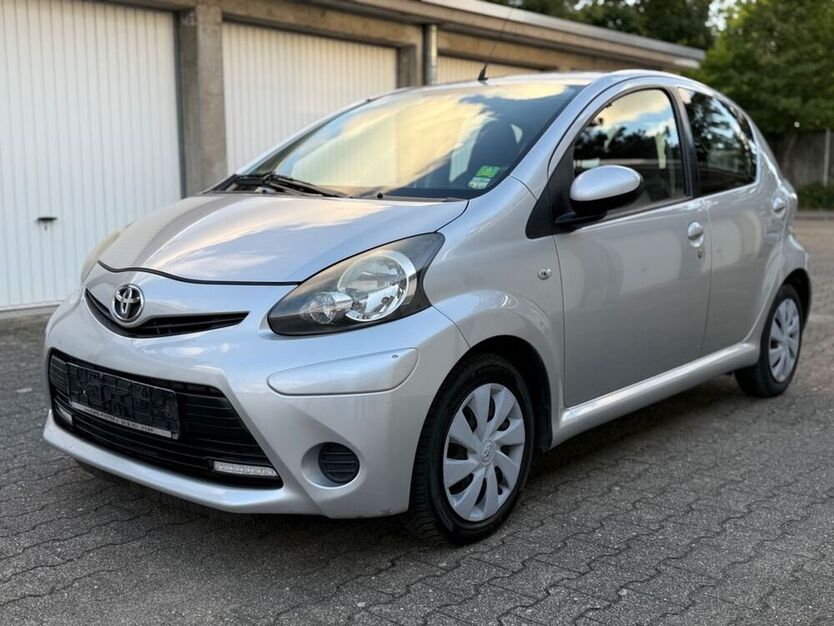 Aygo (X)