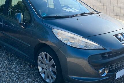 Peugeot 207 149.000 km 890 &euro; Heilbronn 74078