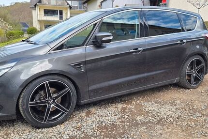 Ford S-Max 157.000 km 14.499 &euro; Schleiden 53937