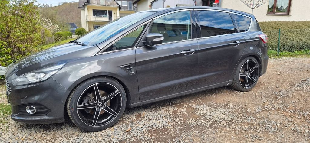 Ford S-Max 157.000 km 14.499 &euro; Schleiden 53937