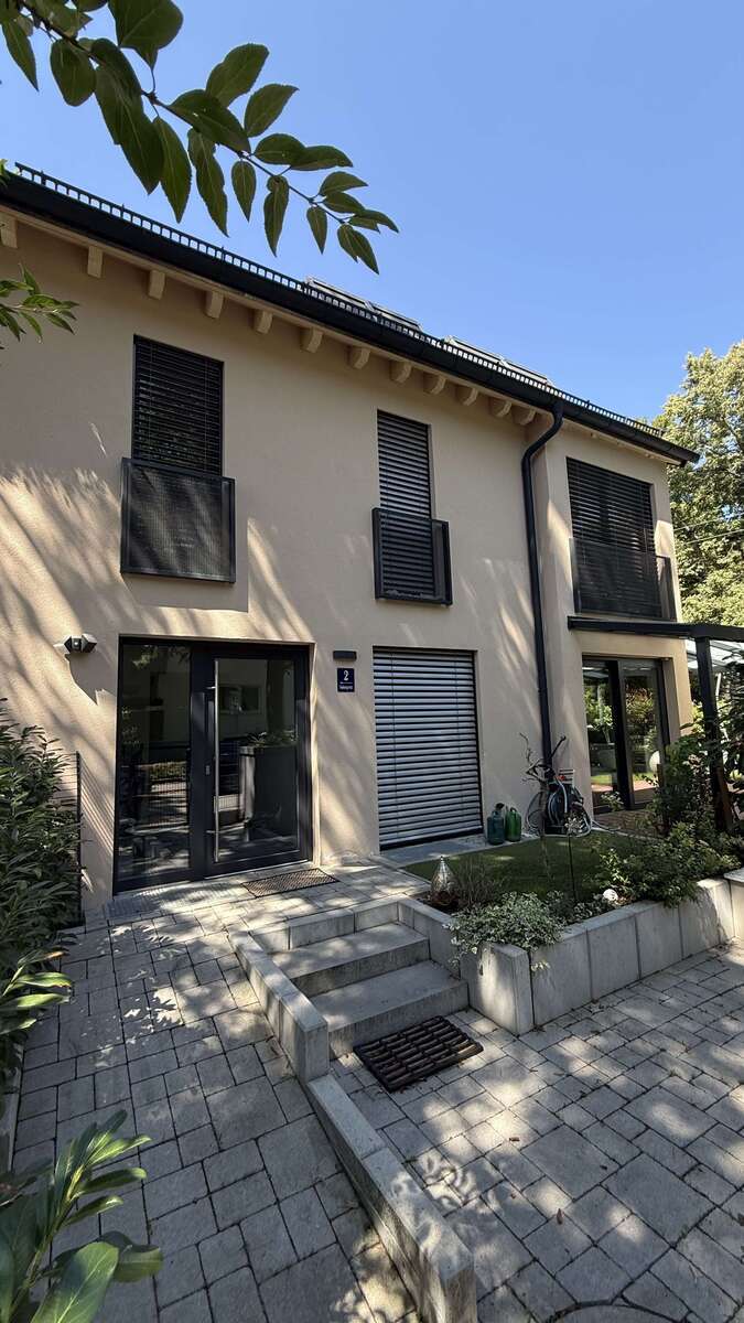 Wohnung zum Kaufen in München 995.000 € 90.92 m² 4 zimmer