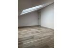 Dachgeschoßwohnung Aurach - 4 Zimmer, 90 m&sup2;, 975&euro; | Angebot:26413777