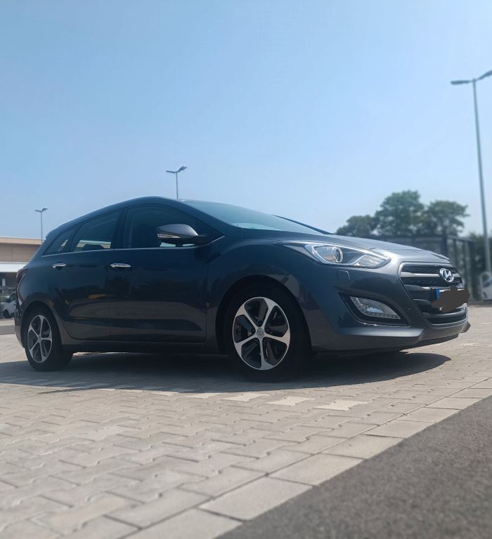 Hyundai i30 113.000 km 10.000 € Alpen 46519