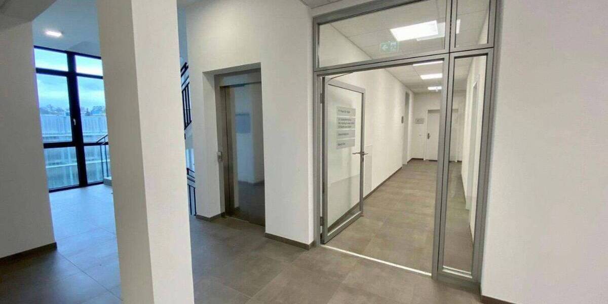 Gewerbeobjekt Bretten - 3 Zimmer, 73 m&sup2;, 330.000&euro; | Angebot:26450552