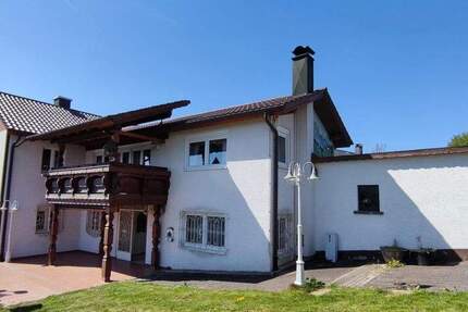 Haus Karlsruhe Grünwettersbach - 7 Zimmer, 200 m&sup2;, 430.000&euro; | Angebot:25798908