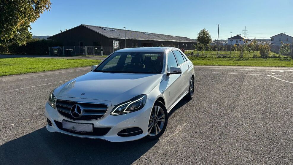 Mercedes-Benz E 250 201.083 km 16.300 € Hirrlingen 72145