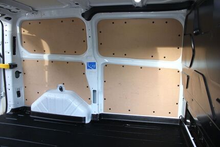 Ford Transit Custom 64.800 km 14.888 &euro; Sindelfingen 71065
