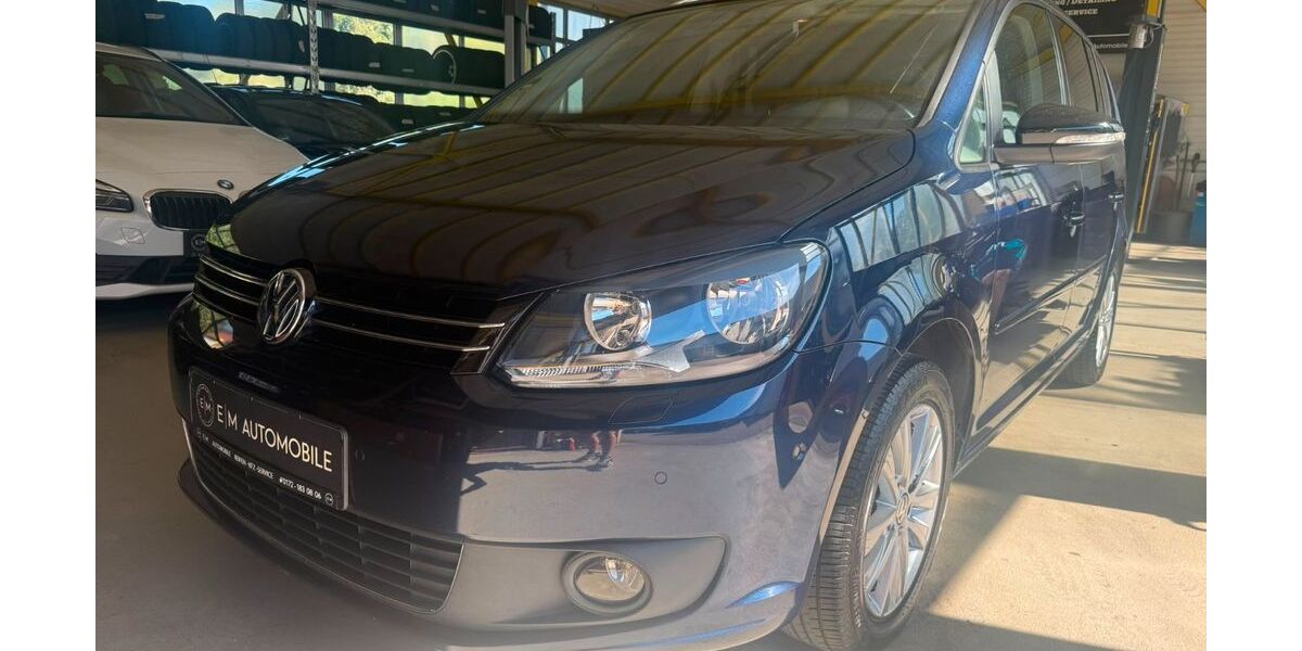 VW Touran 150.000 km 7.750 &euro; Ludwigsburg 71642