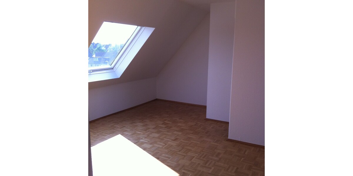 Essen-Frohnhausen 4,5 Zimmer - 120qm Maisonettewohnung mit modernem Bad - modernisiert - Penthouse - Maisonettenwohnung Essen Stadtbezirk III | Angebot:26490993