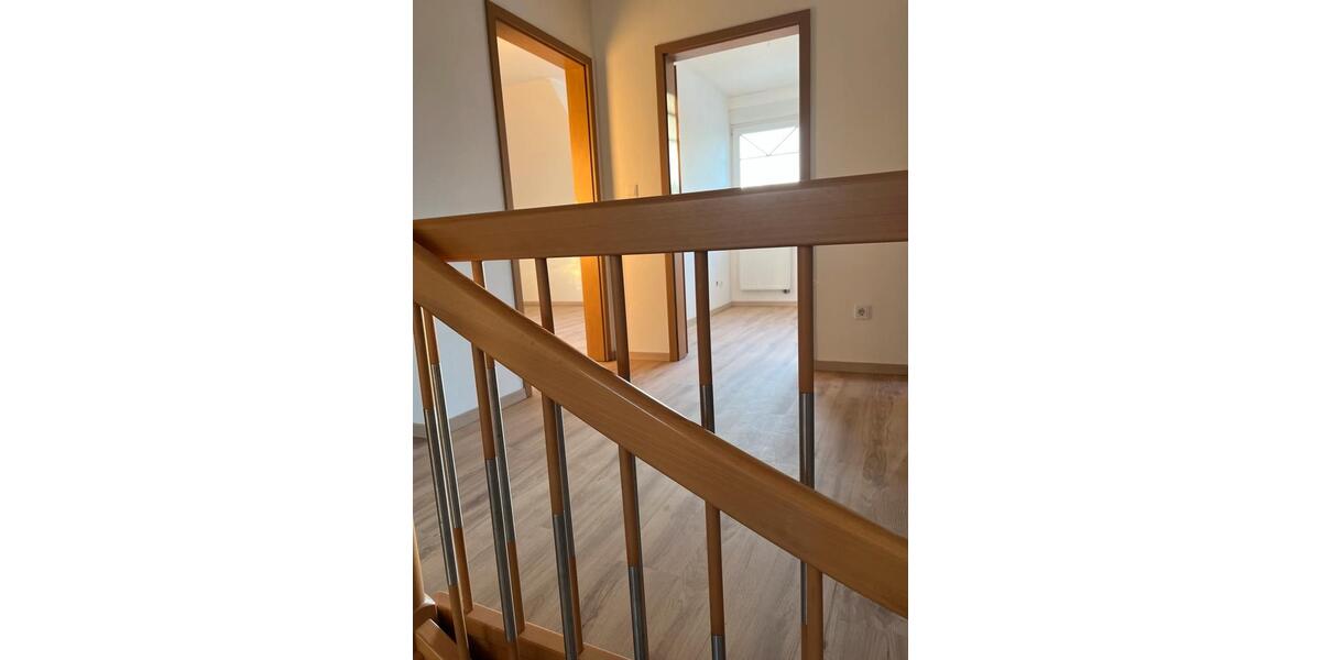 Einfamilienhaus Bockhorn - 6 Zimmer, 140 m&sup2;, 1.350&euro; | Angebot:25334341