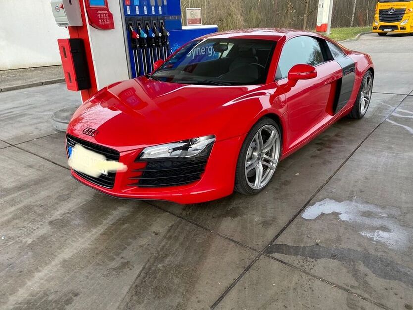 R8