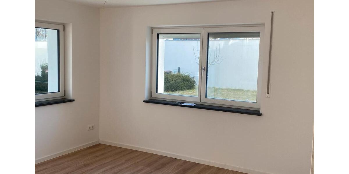 Erdgeschoßwohnung Kemnath - 4 Zimmer, 114 m&sup2;, 1.300&euro; | Angebot:25549087