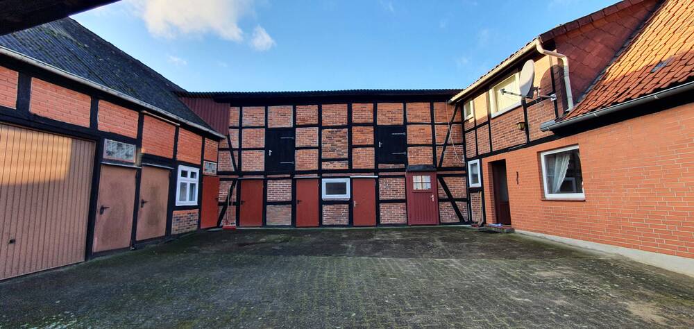 Stadtnahes Wohnen auf großem Grundstück - Viel Platz für Ihre Ideen - Einfamilienhaus Dannenberg | Angebot:26019453