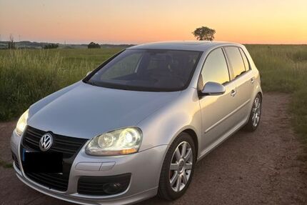 VW Golf 204.491 km 3.990 &euro; Feldatal 36325