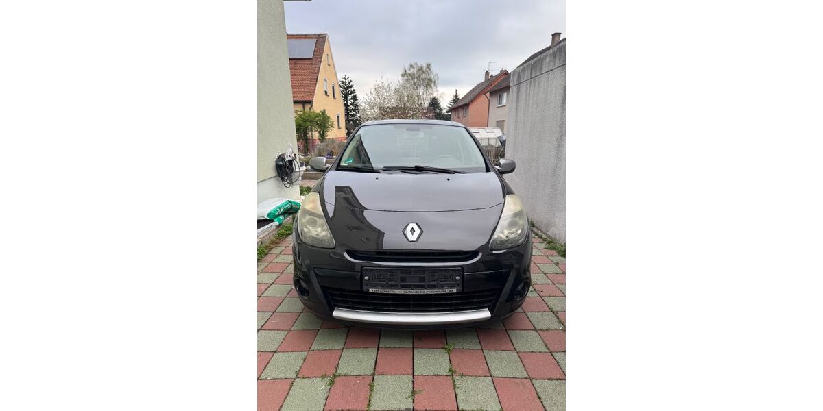 Renault Clio 93.000 km 2.550 &euro; Windsbach 91575
