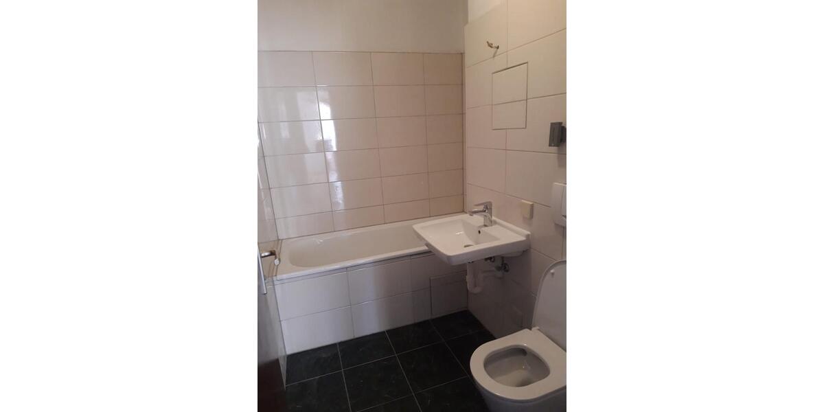 Etagenwohnung Schweinfurt Bellevue - 3 Zimmer, 82 m&sup2;, 160.000&euro; | Angebot:26888070