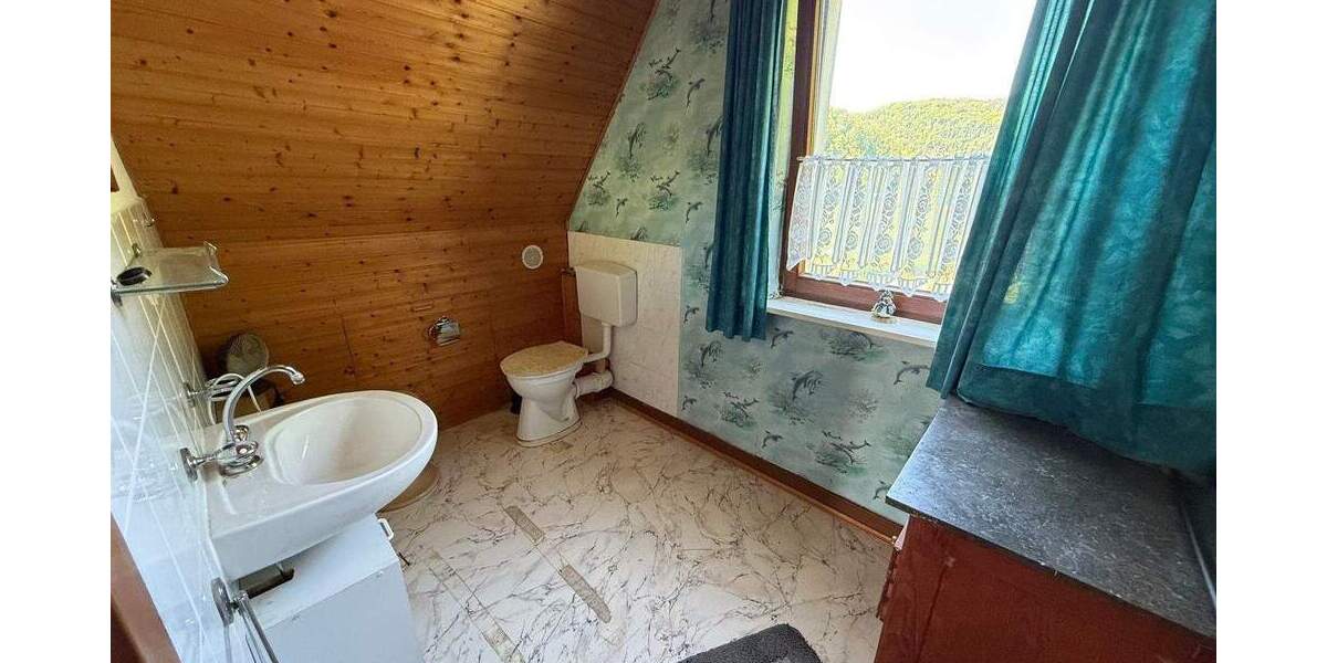 Charmantes Einfamilienhaus mit Potenzial in ruhiger Lage von Werleshausen 5 zimmer