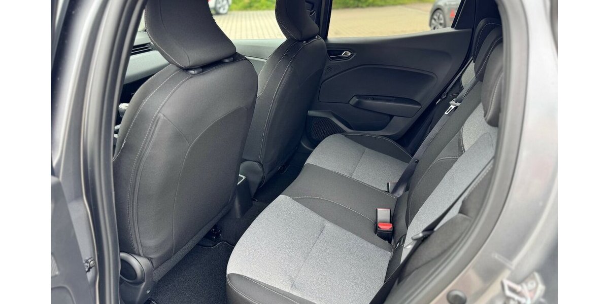 Mitsubishi Colt PLUS 1.0 T.B.KlimaA/Led/CarPlay/SitzH. 7.000 km 18.990 &euro; Donauwörth 86609