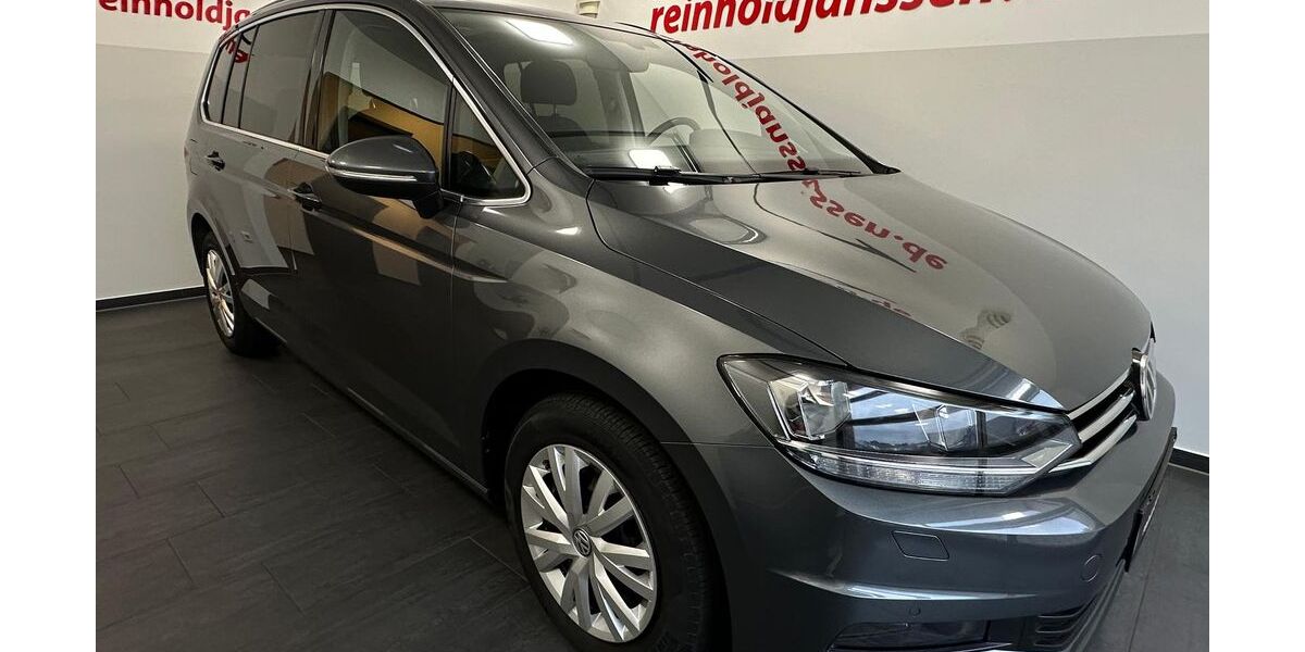 VW Touran 67.456 km 26.990 &euro; Friesoythe 26169