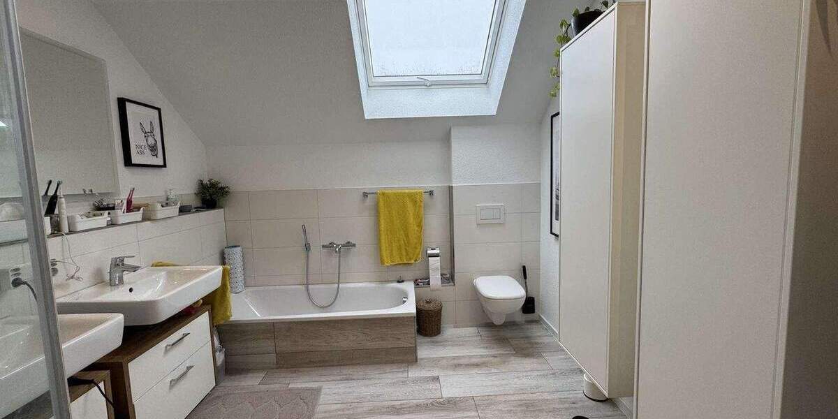 Importiert aus Monday Herr Gerwin 5 zimmer