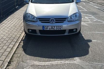 VW Golf 88.000 km 4.500 &euro; Jembke 38477