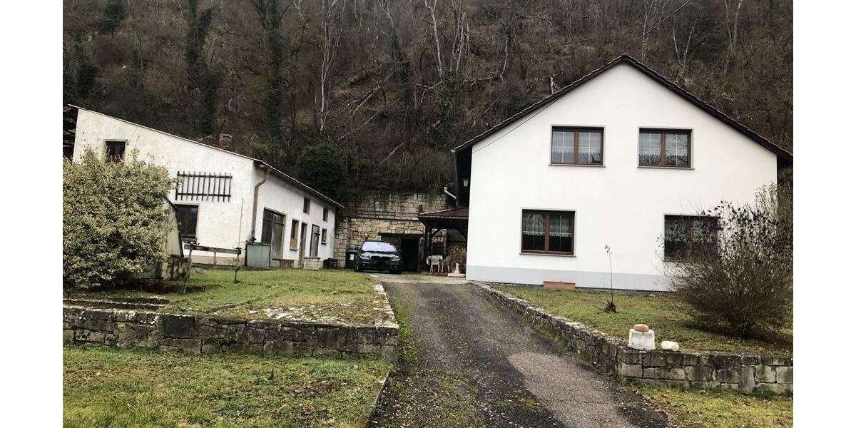 Einfamilienhaus Bad Kösen Bad Kösen - 8 Zimmer, 220 m&sup2;, 321.000&euro; | Angebot:25341451