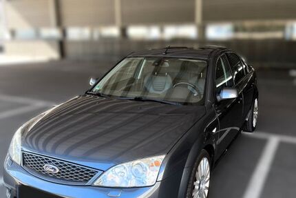 Ford Mondeo 238.000 km 3.600 &euro; Heilbronn 74072