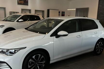 VW Golf 130.846 km 18.985 &euro; Volkmarsen 34471