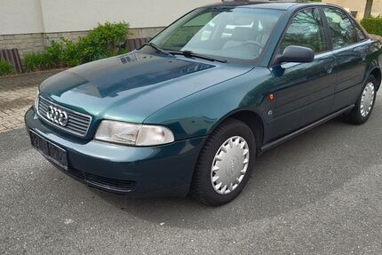 Audi A4 305.000 km 1.100 &euro; Melle 49324