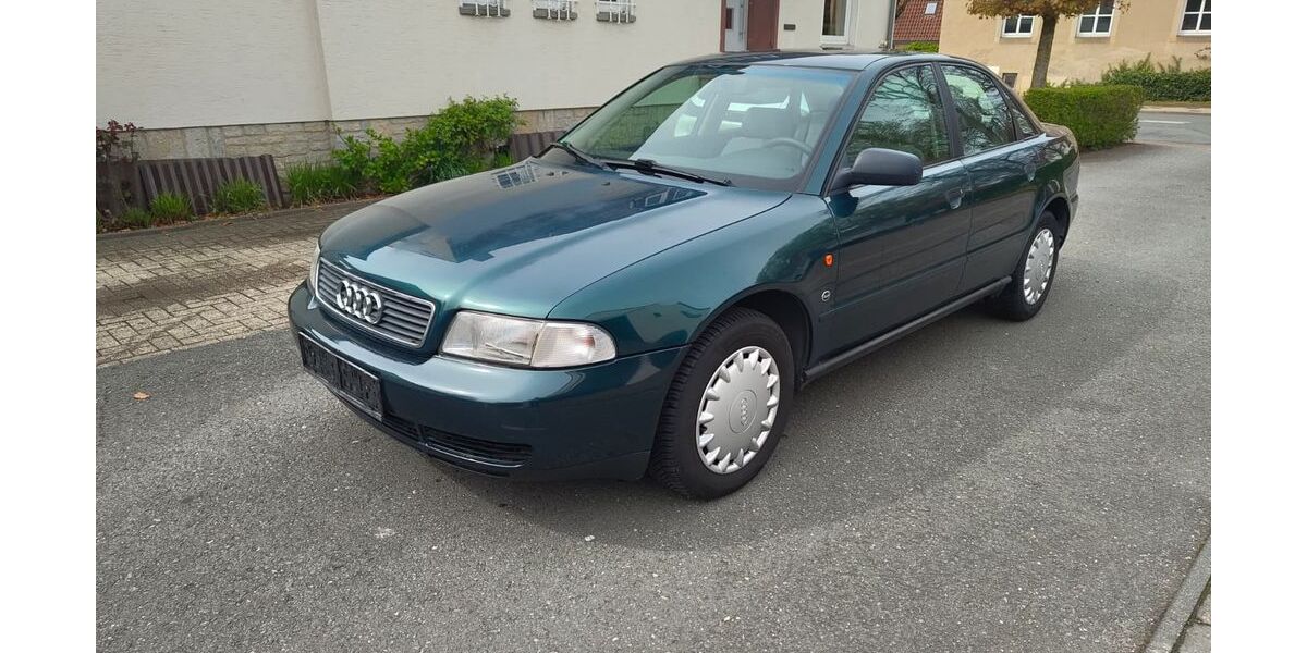 Audi A4 305.000 km 1.100 &euro; Melle 49324