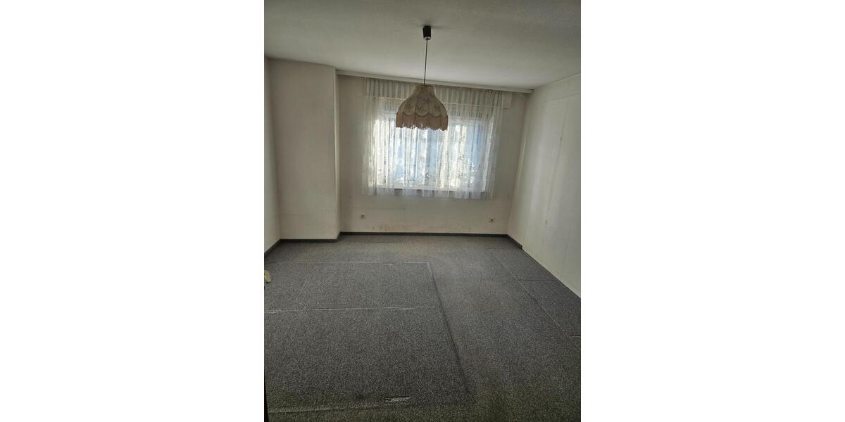 Einfamilienhaus Filderstadt - 6 Zimmer, 160 m&sup2;, 1.600&euro; | Angebot:24838465