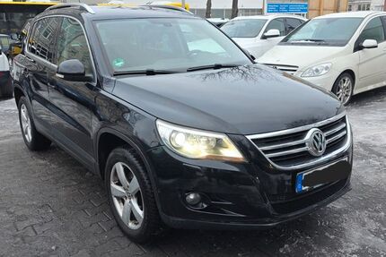 VW Tiguan 123.610 km 7.999 &euro; Berlin 13581
