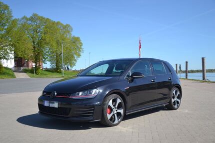VW Golf 157.000 km 13.700 &euro; Kutenholz 27449