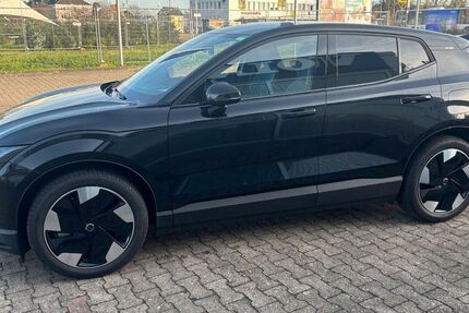 Volvo EX30 8.246 km 37.900 &euro; Düren 52351