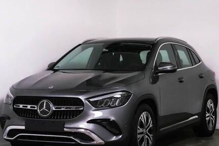 Mercedes-Benz GLA 180 13.400 km 36.190 &euro; Stavenhagen 17153