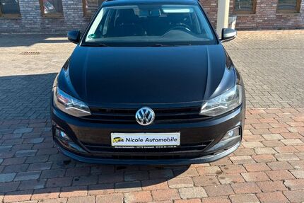 VW Polo 179.800 km 8.450 € Versmold 33775