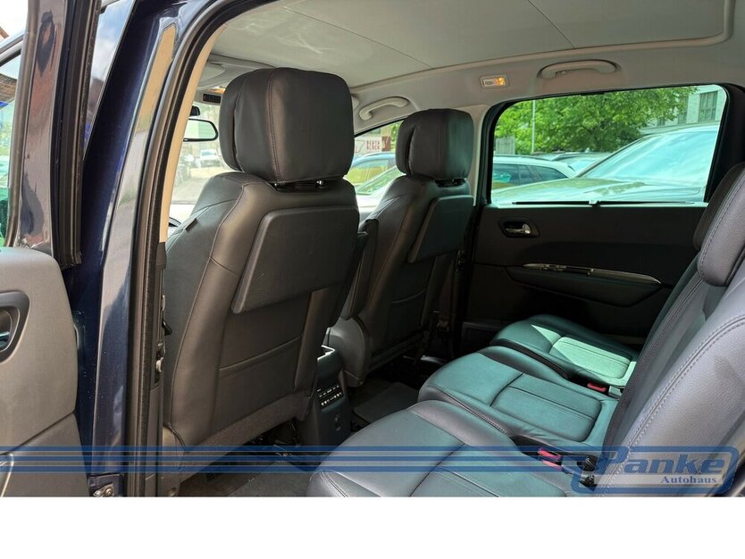 Peugeot 5008 Allure*HU-D*Pano*R-Cam*LED-T*Video*SHZ* 119.822 km 10.990 € Berlin 13187