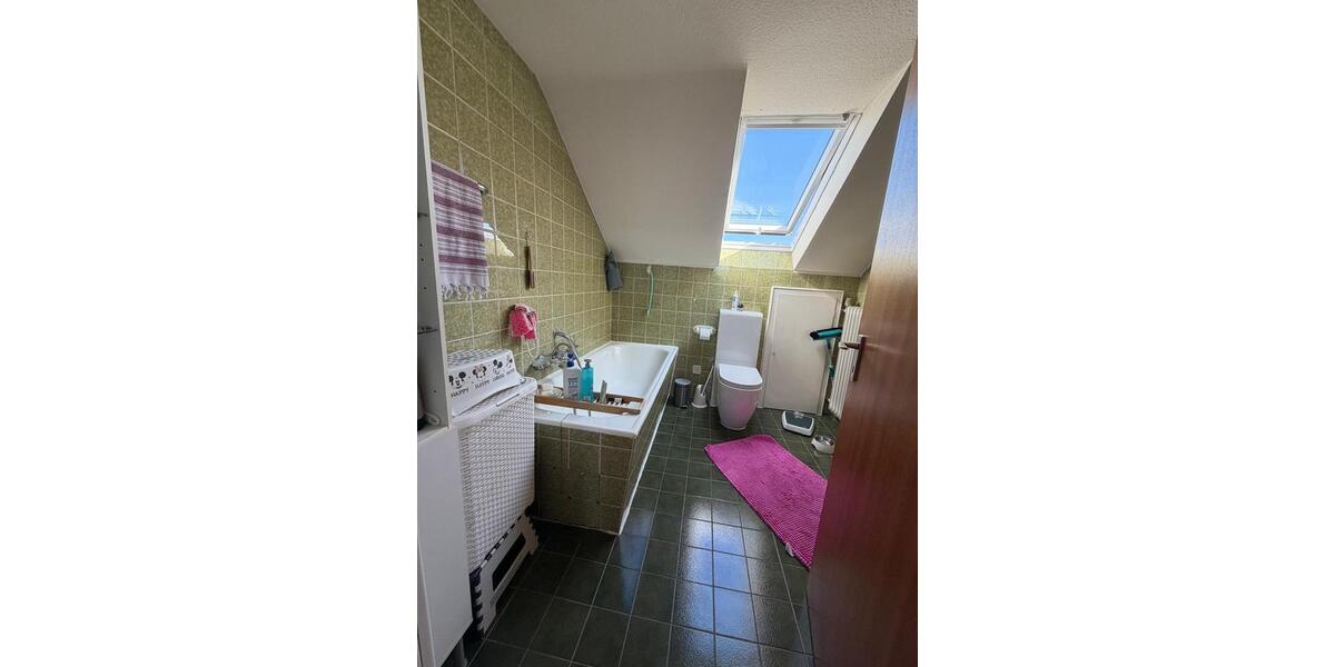 Doppelhaushälfte Bubenreuth - 6 Zimmer, 140 m&sup2;, 1.950&euro; | Angebot:26406749