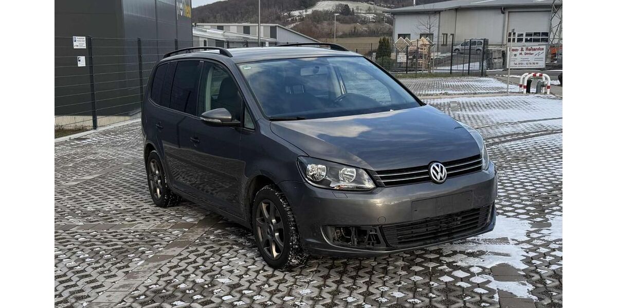 VW Touran 252.000 km 5.199 &euro; Remchingen 75196